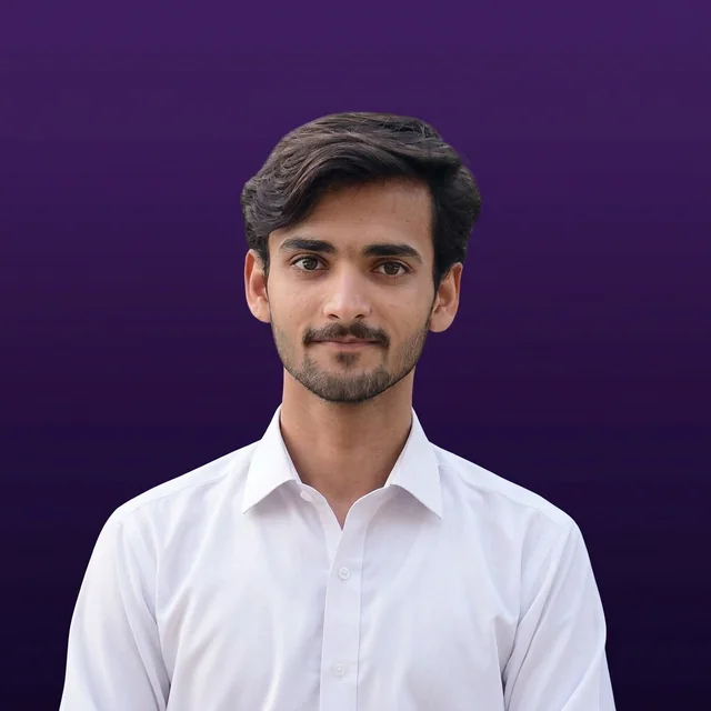 Qasim Raza, student freelancer from Karachi, Pakistan